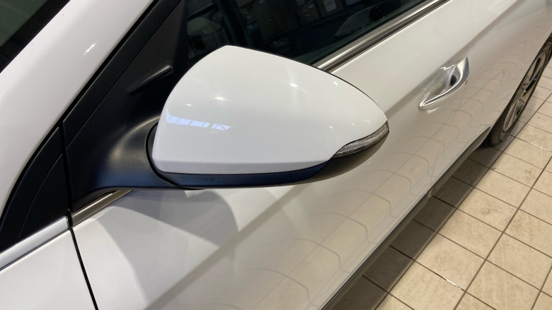 Hyundai IONIQ 1.6 GDi Hybrid Premium 5dr DCT Hybrid Hatchback